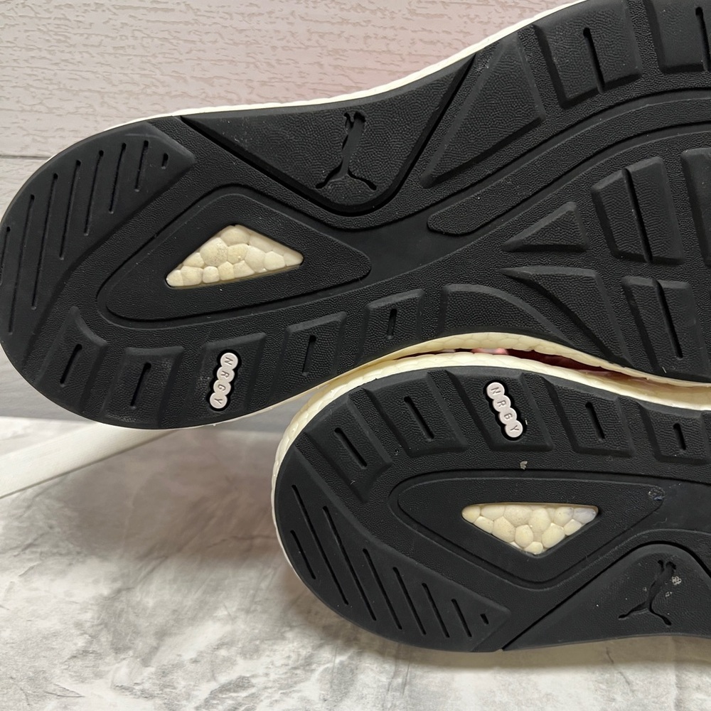 Puma NRGY W/ Soft Foam Pink shoes size 9 - Picture 7 of 9